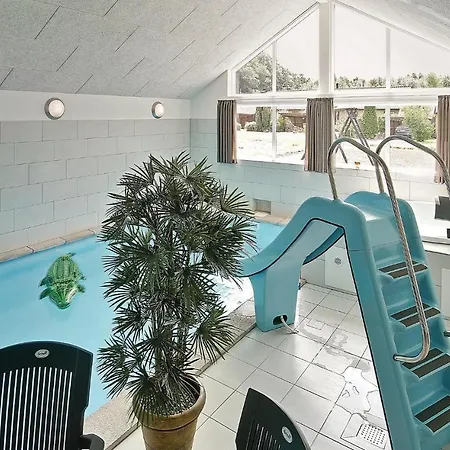 Gorgeous Home In Tranekaer With Sauna Tranekær
