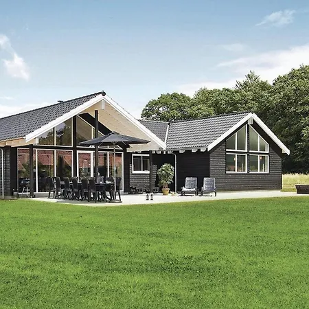 Pet Friendly In Tranekaer With Sauna Holiday home